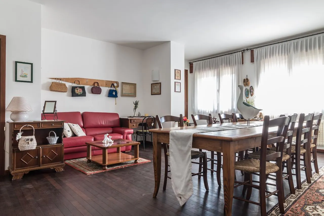 Casa Bibi Villa Cartiera Reali 0*,  Italy