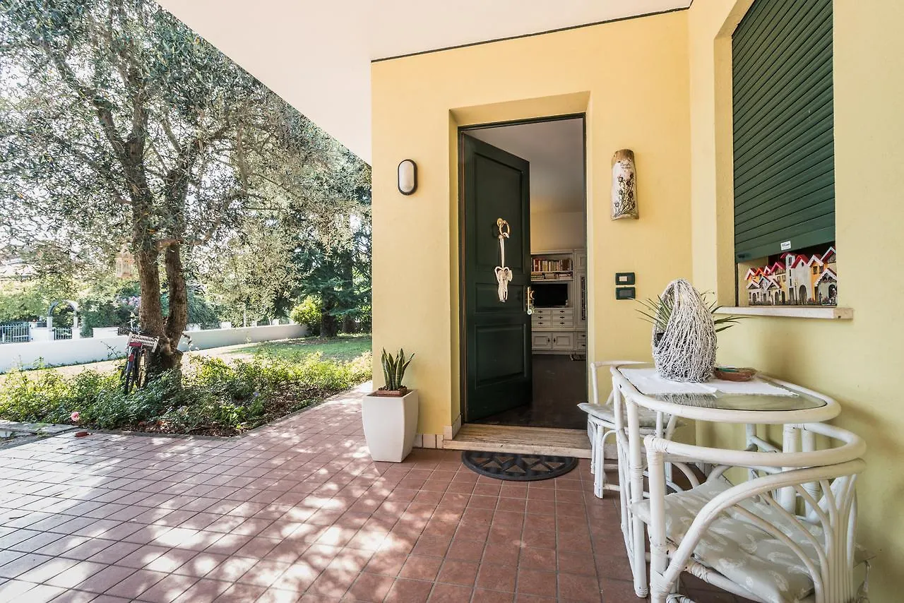 Casa Bibi Villa Cartiera Reali 0*,  Italy